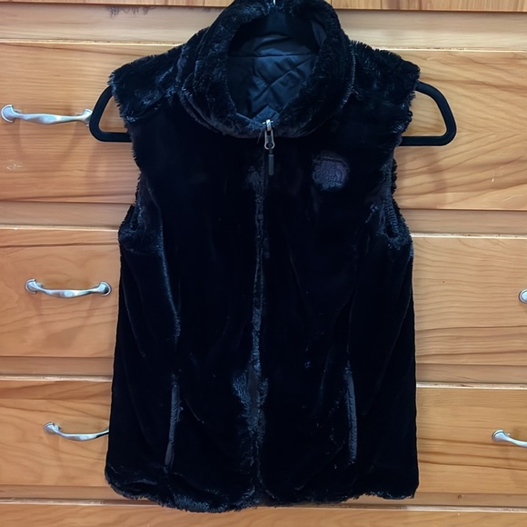 The North Face Reversible Vest - Picture 5 of 10